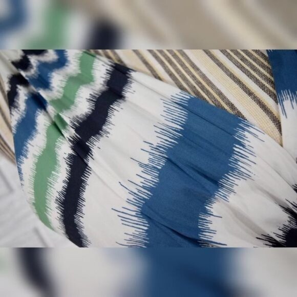 BCBGMaxAzria Striped Ruffled Dress Size Medium - Picture 4 of 8